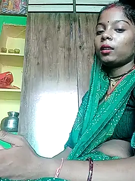 Snapshot of Hema4545 chatting on September 9, 2025, 7:07 am Hema4545 online show from September 9, 2025, 7:07 am