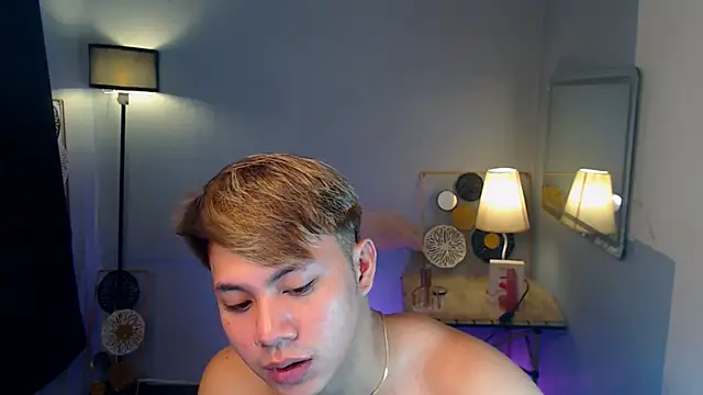 Urfucker drei online show from September 27, 2025, 8:42 am