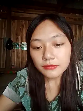 Snapshot of mai-xinh chatting on October 3, 2025, 4:47 am mai-xinh online show from October 3, 2025, 4:47 am