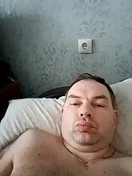 SummerArthur online show from November 7, 2025, 7:13 am