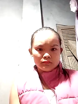 xinhxinhcute online show from September 11, 2025, 10:32 pm