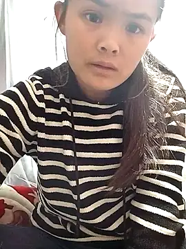 xinhxinhcute online show from November 2, 2025, 9:03 am