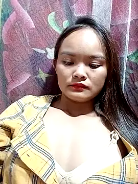 Snapshot of xinhxinhcute chatting on September 16, 2025, 12:17 pm xinhxinhcute online show from September 16, 2025, 12:17 pm