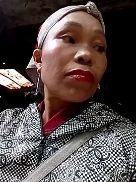 Snapshot of kihi-yo chatting on October 24, 2025, 9:19 am kihi-yo online show from October 24, 2025, 9:19 am