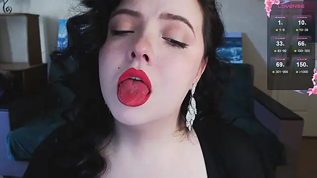 EmillyBones online show from February 18, 2026, 9:39 am