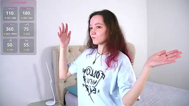 Snapshot of RolandaFolkes chatting on September 27, 2025, 5:24 am RolandaFolkes online show from September 27, 2025, 5:24 am