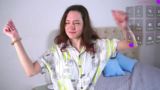 Snapshot of RolandaFolkes chatting on October 2, 2025, 4:27 am RolandaFolkes online show from October 2, 2025, 4:27 am