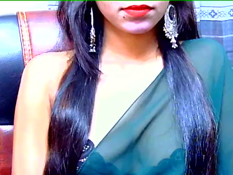 Snapshot of AlisaPari2007 chatting on October 14, 2025, 4:51 pm AlisaPari2007 online show from October 14, 2025, 4:51 pm