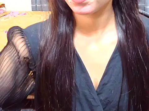 Snapshot of AlisaPari2007 chatting on October 2, 2025, 6:33 pm AlisaPari2007 online show from October 2, 2025, 6:33 pm