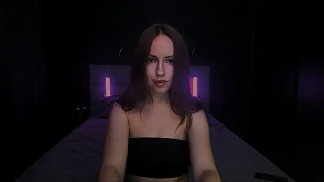 North baby online show from October 3, 2025, 9:05 pm