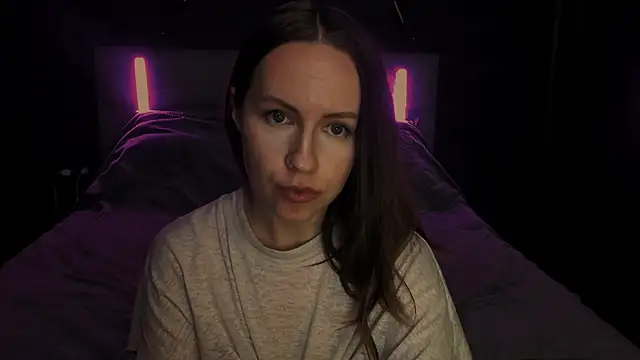 North baby online show from October 6, 2025, 8:42 pm