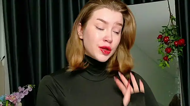 Snapshot of Rebecca_Lace chatting on October 26, 2025, 9:48 pm Rebecca Lace online show from October 26, 2025, 9:48 pm