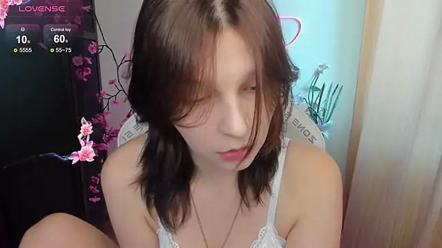 Snapshot of AudreyyKim chatting on June 20, 2026, 8:19 am AudreyyKim online show from June 20, 2026, 8:19 am