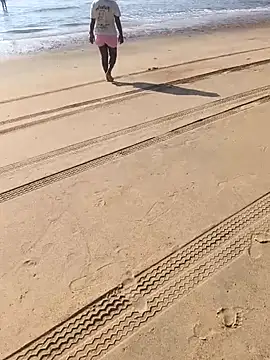 Snapshot of Seductive_Rani chatting on November 6, 2025, 10:19 am Seductive Rani online show from November 6, 2025, 10:19 am