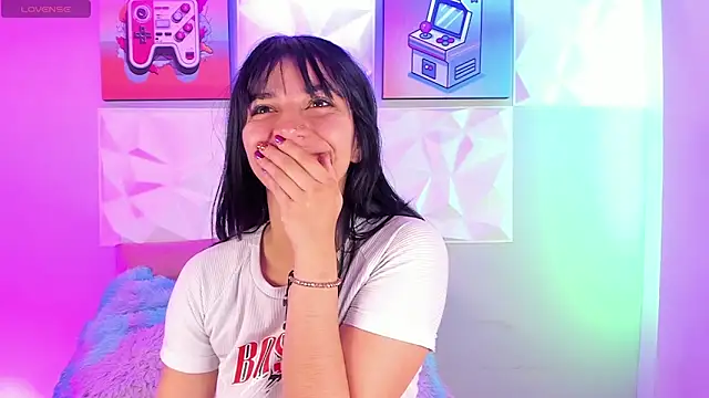 Snapshot of LindaWz_ chatting on September 19, 2025, 6:06 am LindaWz  online show from September 19, 2025, 6:06 am