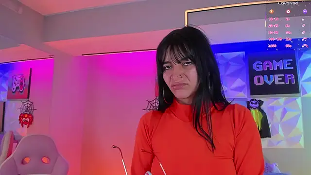 Snapshot of LindaWz_ chatting on October 29, 2025, 4:44 am LindaWz  online show from October 29, 2025, 4:44 am