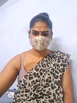 Snapshot of sherlin24 chatting on October 29, 2025, 3:33 pm sherlin24 online show from October 29, 2025, 3:33 pm