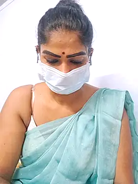 Snapshot of sherlin24 chatting on September 28, 2025, 3:30 pm sherlin24 online show from September 28, 2025, 3:30 pm