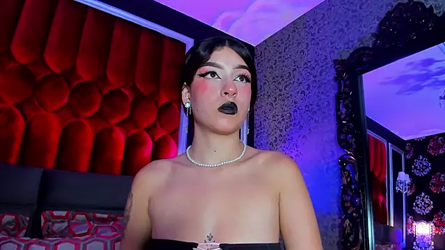 MarieArely online show from September 9, 2025, 8:18 pm