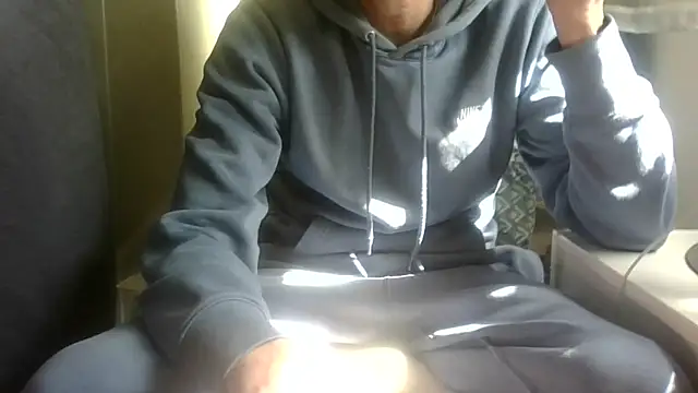 Snapshot of juju78jujuu chatting on May 15, 2026, 8:34 am juju78jujuu online show from May 15, 2026, 8:34 am
