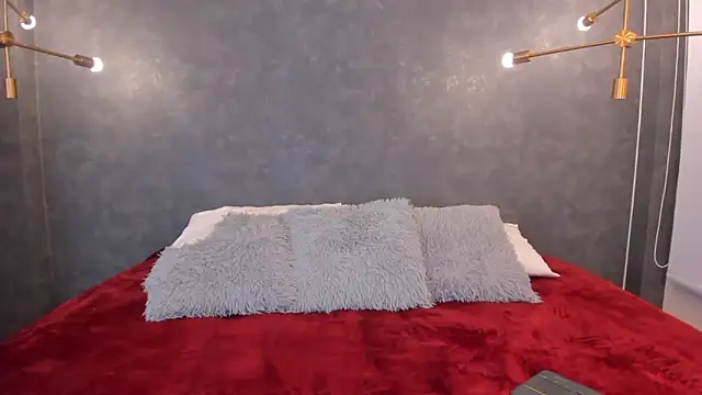 jazlin angels online show from October 4, 2025, 6:04 am