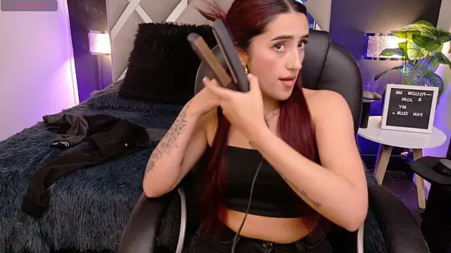 Snapshot of Miia_bunny chatting on October 10, 2025, 9:04 pm Miia bunny online show from October 10, 2025, 9:04 pm