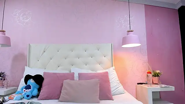 Boss Domiinator online show from February 21, 2026, 12:18 pm