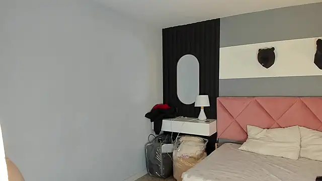 Val Oconner online show from October 22, 2025, 3:06 am