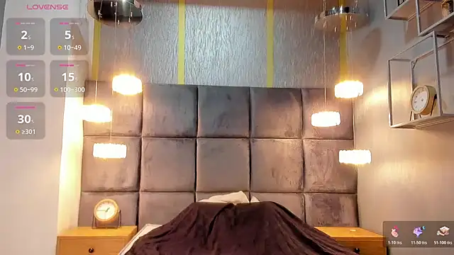 HunterHeat  online show from November 20, 2025, 11:55 am