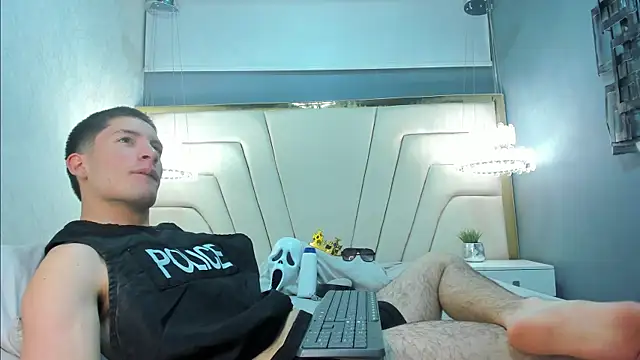 HunterHeat  online show from September 21, 2025, 12:10 pm