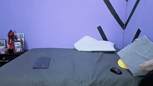 Snapshot of 666SweetAndSpicy chatting on October 8, 2025, 9:48 pm 666SweetAndSpicy online show from October 8, 2025, 9:48 pm