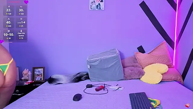 Snapshot of 666SweetAndSpicy chatting on September 17, 2025, 7:38 pm 666SweetAndSpicy online show from September 17, 2025, 7:38 pm