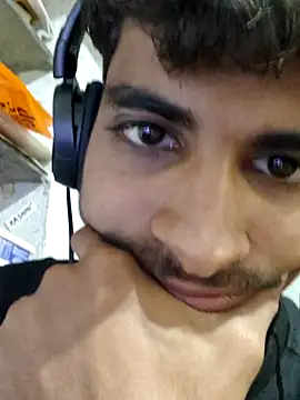 Snapshot of jitendra5834 chatting on October 23, 2025, 5:39 am jitendra5834 online show from October 23, 2025, 5:39 am