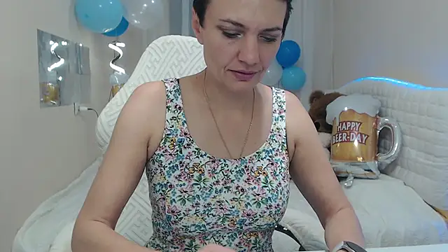 Snapshot of AvaSaturnian chatting on September 21, 2025, 12:10 pm AvaSaturnian online show from September 21, 2025, 12:10 pm