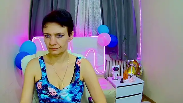 Snapshot of AvaSaturnian chatting on October 4, 2025, 6:26 am AvaSaturnian online show from October 4, 2025, 6:26 am