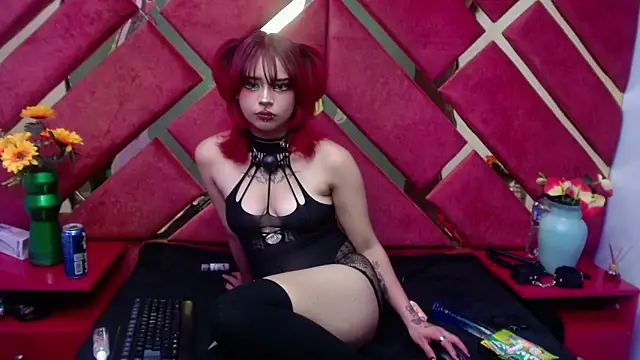 Sophie Jhoms online show from October 24, 2025, 4:22 am