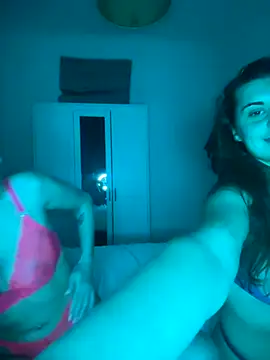 Snapshot of Remirosee chatting on October 21, 2025, 6:29 pm Remirosee online show from October 21, 2025, 6:29 pm