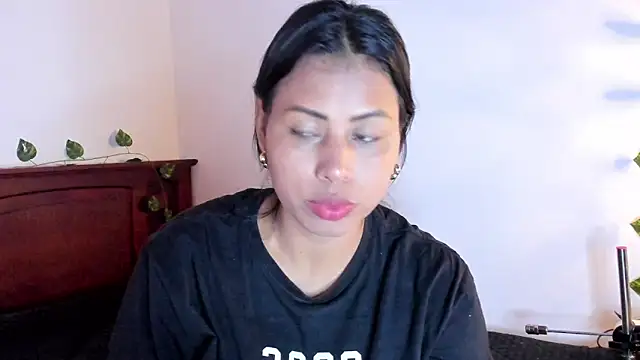 Michluxe 69 online show from September 24, 2025, 2:29 am