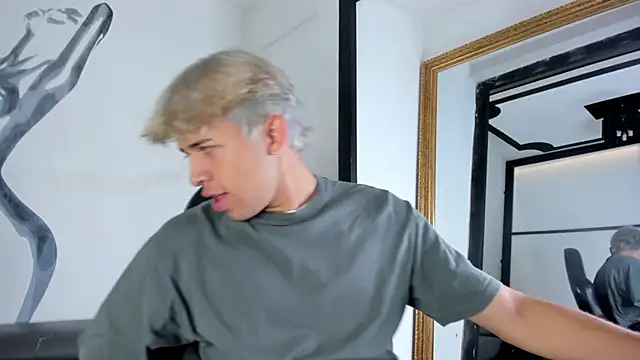 Snapshot of RyderStone_ chatting on October 3, 2025, 2:29 pm RyderStone  online show from October 3, 2025, 2:29 pm