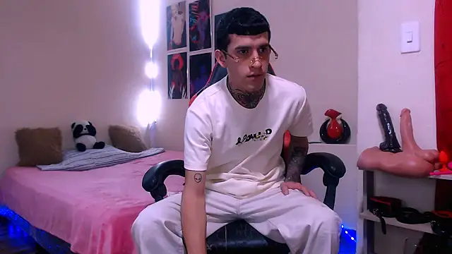 dilan abraham12 online show from March 16, 2026, 11:29 pm