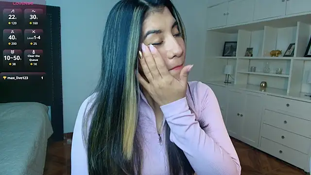 Snapshot of nina_moen chatting on December 5, 2025, 3:27 am nina moen online show from December 5, 2025, 3:27 am