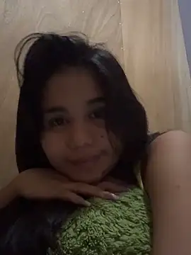 Snapshot of AngelHille chatting on October 17, 2025, 4:53 pm AngelHille online show from October 17, 2025, 4:53 pm