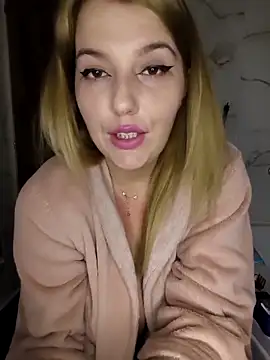 Sakura 2000 online show from March 4, 2026, 12:18 am