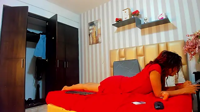 Snapshot of MissDiabla_ chatting on September 13, 2025, 4:07 pm MissDiabla  online show from September 13, 2025, 4:07 pm