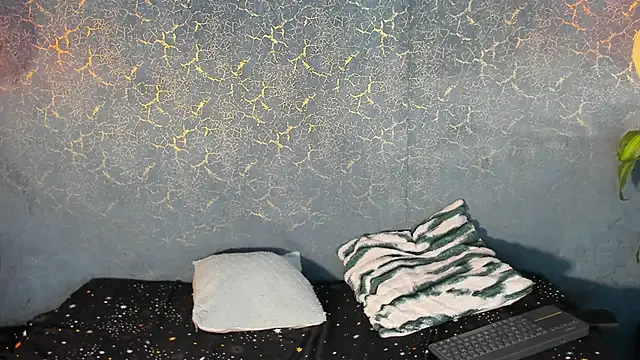 zorre  online show from October 14, 2025, 6:52 pm