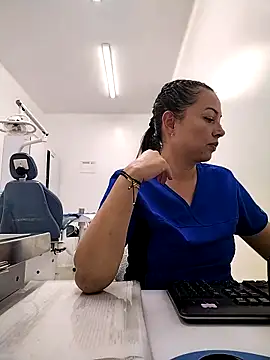 Madisson-04  online show from September 25, 2025, 7:31 pm