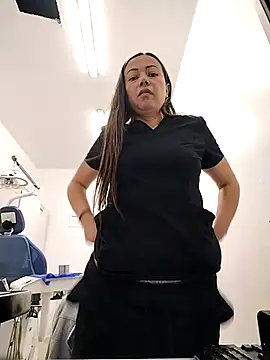 Madisson-04  online show from September 26, 2025, 7:43 pm