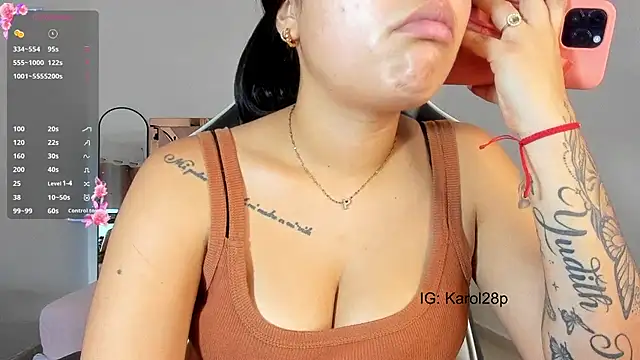 Snapshot of carol777p chatting on October 9, 2025, 6:30 pm carol777p online show from October 9, 2025, 6:30 pm