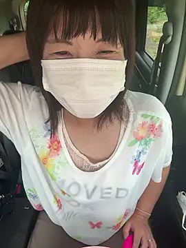 Snapshot of hanachan_001 chatting on October 8, 2025, 2:35 am hanachan 001 online show from October 8, 2025, 2:35 am