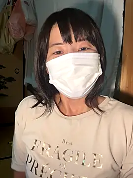 Snapshot of hanachan_001 chatting on September 13, 2025, 12:38 pm hanachan 001 online show from September 13, 2025, 12:38 pm